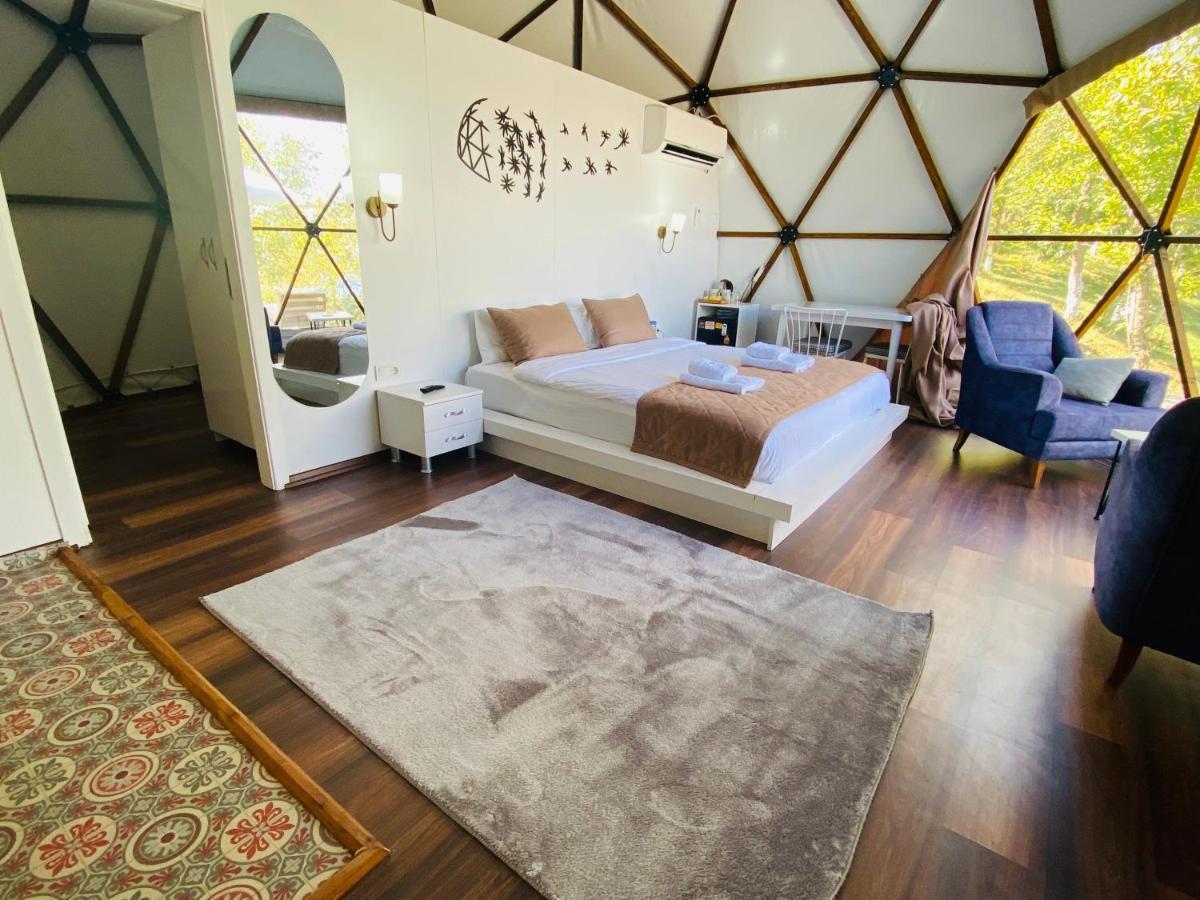Phalesia Glamping Otel سبانجا المظهر الخارجي الصورة
