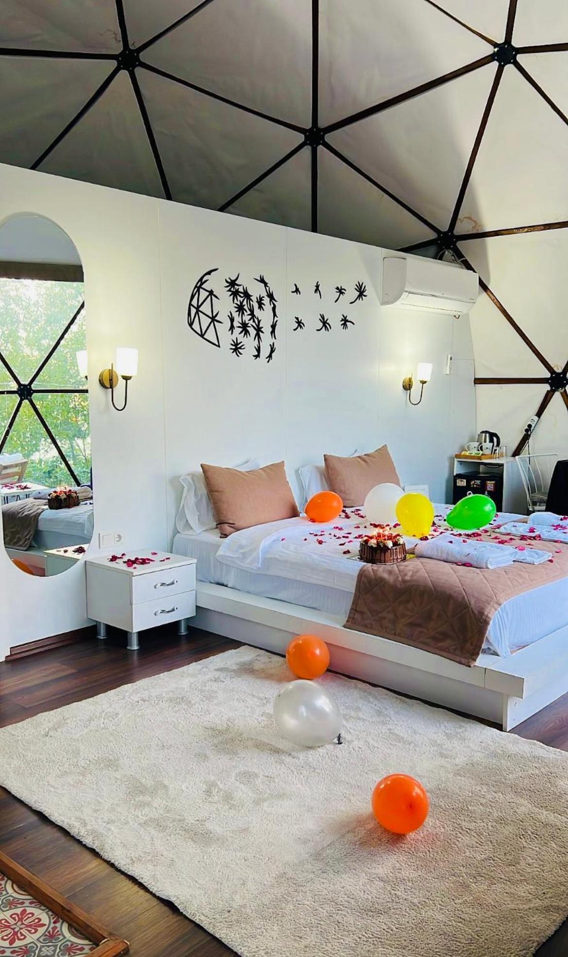 Phalesia Glamping Otel سبانجا المظهر الخارجي الصورة