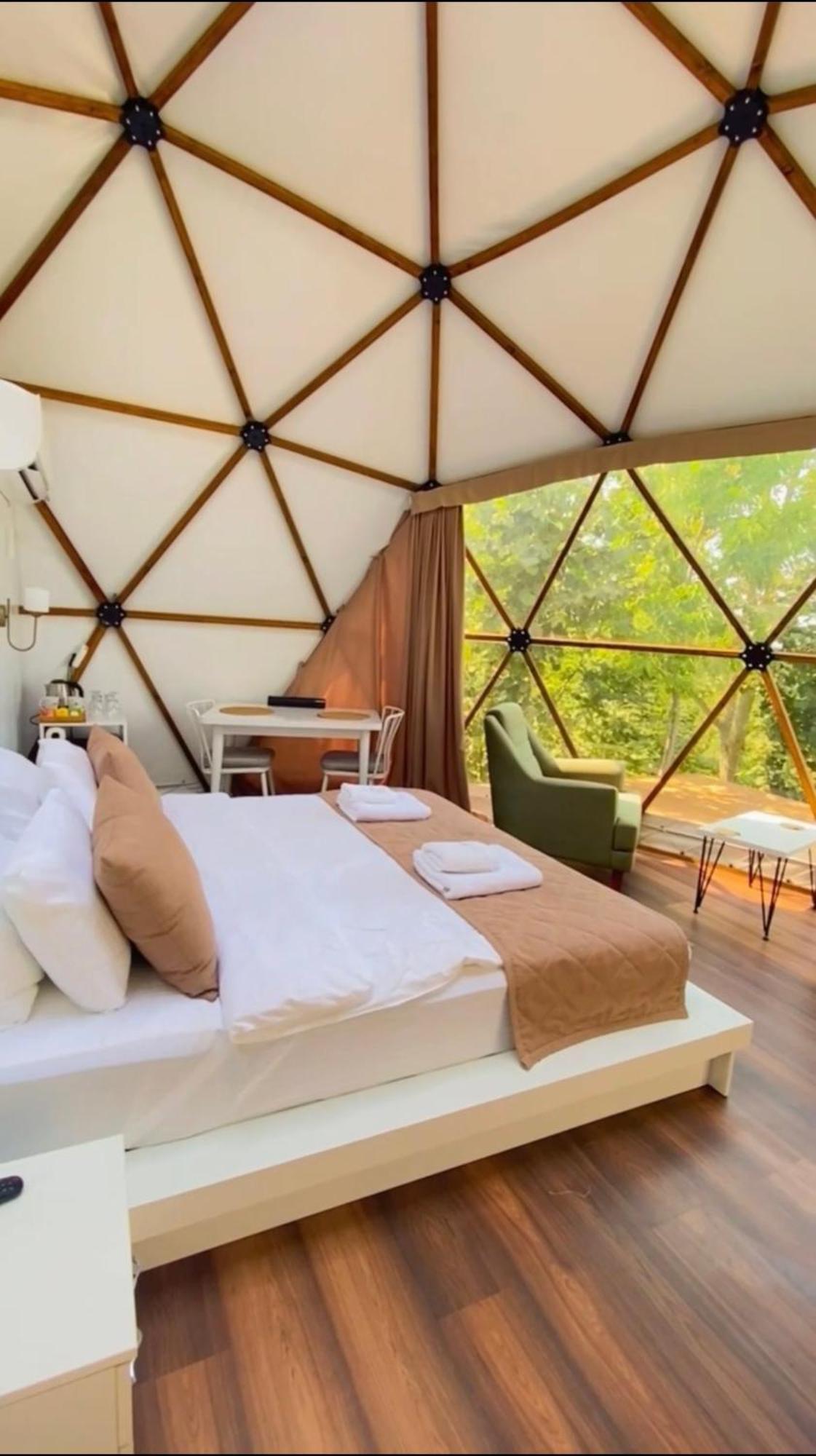 Phalesia Glamping Otel سبانجا المظهر الخارجي الصورة