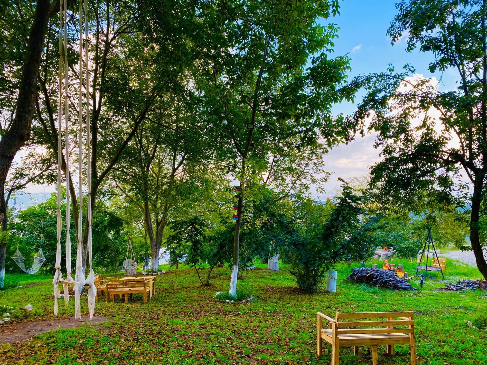 Phalesia Glamping Otel سبانجا المظهر الخارجي الصورة